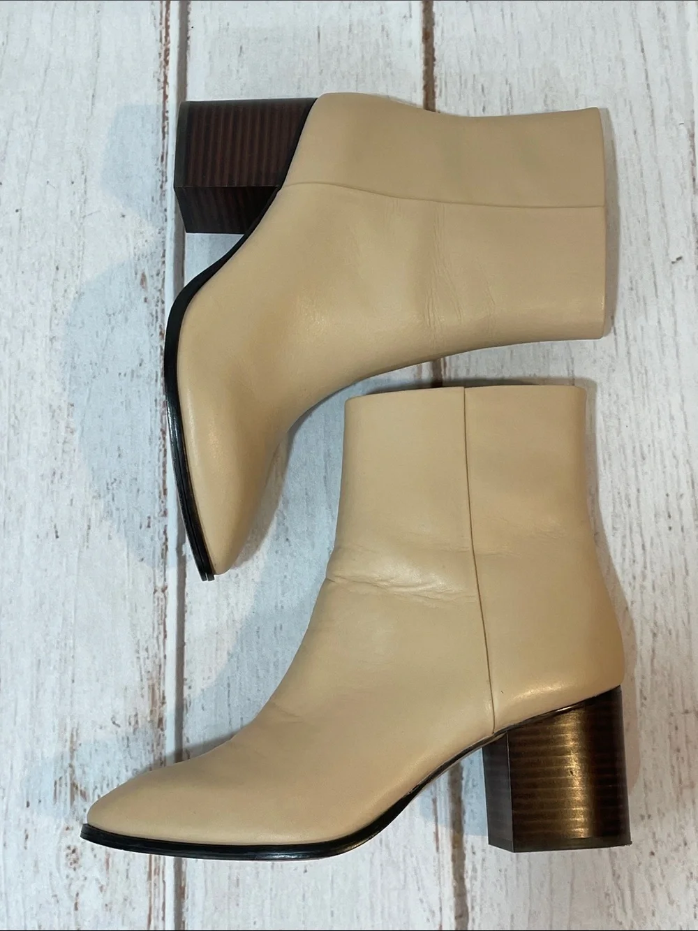 J Crew Women’s 9.5 Tan Leather Ankle Boots Classic Zip Closure BA566